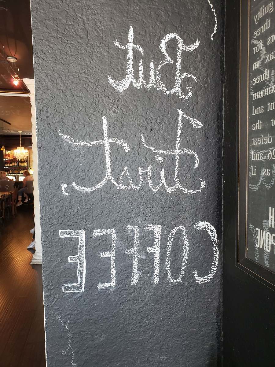 1001 e las olas blvd black wall signage fort lauderdale